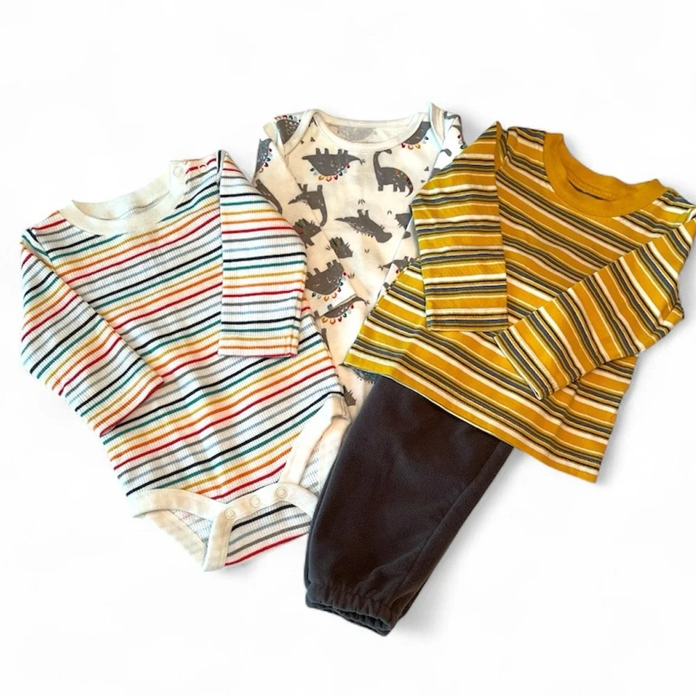 Carters 6M 4 Piece Bundle Long Sleeve Bodysuits Tee Fleece Bottoms Mix Match